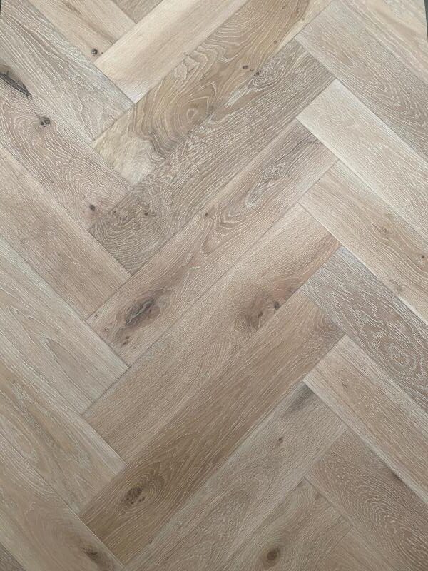 Latte Oak T1