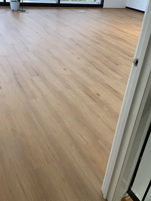 Lux Series Hybrid Flooring – view 5